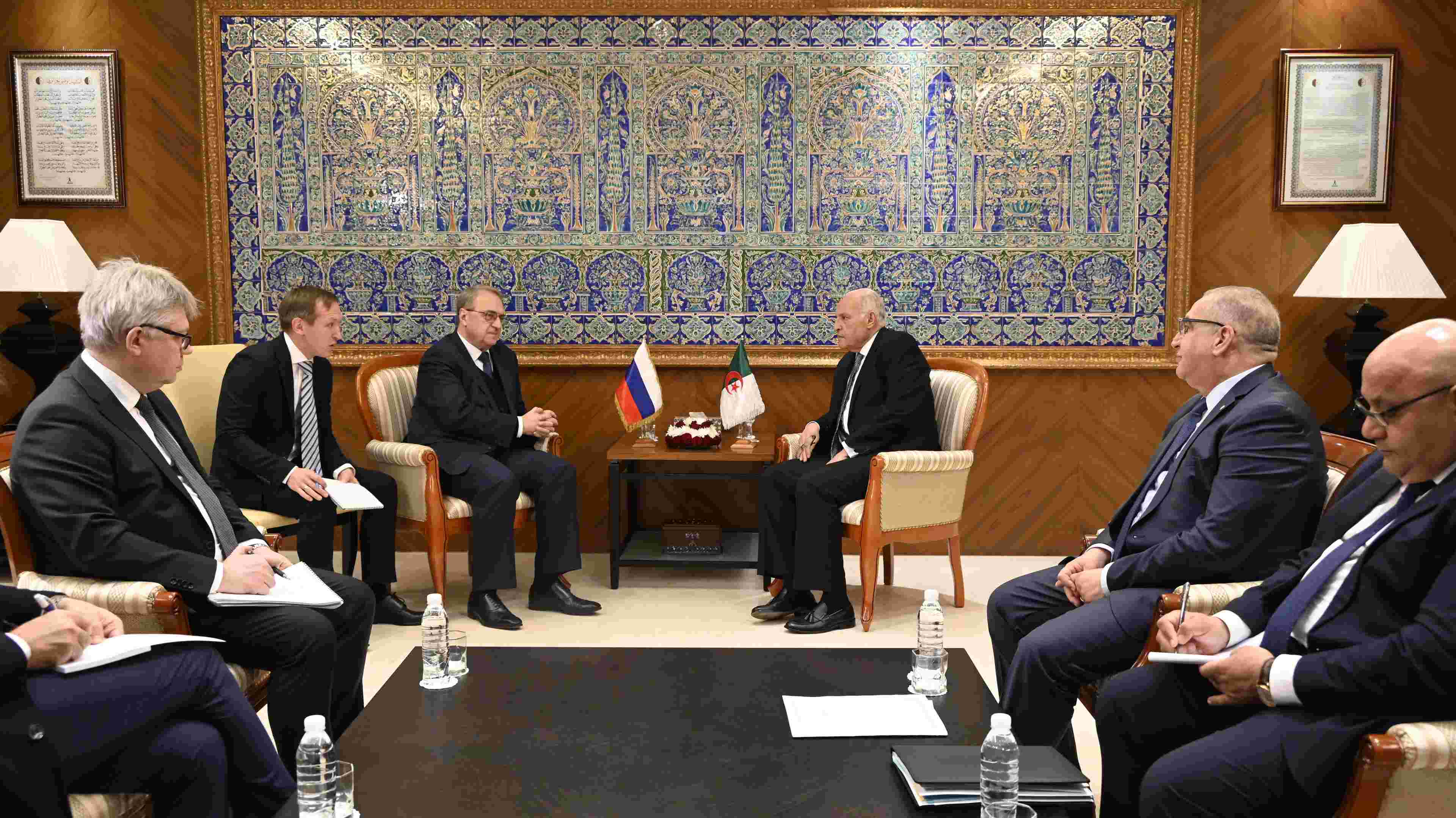 Mr. Attaf receives the Special Representative of the President of the Russian Federation for the Middle East and Africa and the Russian Deputy Minister of Foreign Affairs