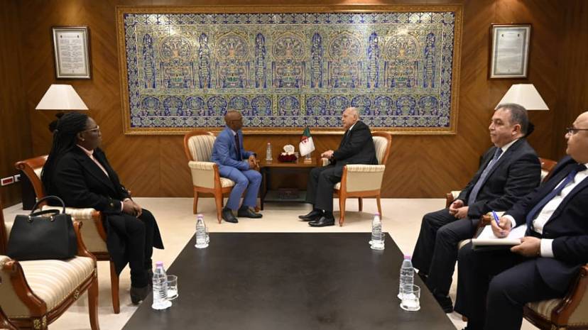 Minister of State Attaf receives Sierra Leone's new ambassador to Algeria