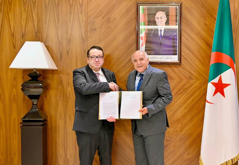 Mr Attaf receives cabinet letters from the Director of the International Labour Organisation