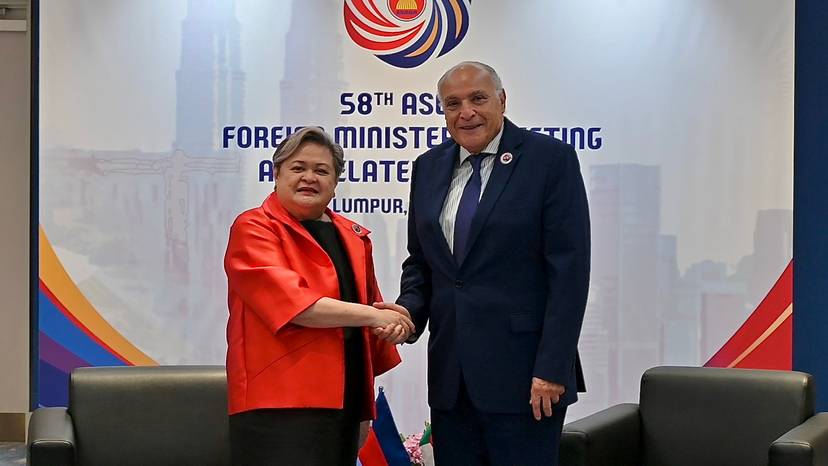 Mr.Attaf holds bilateral talks with his Philippine counterpart