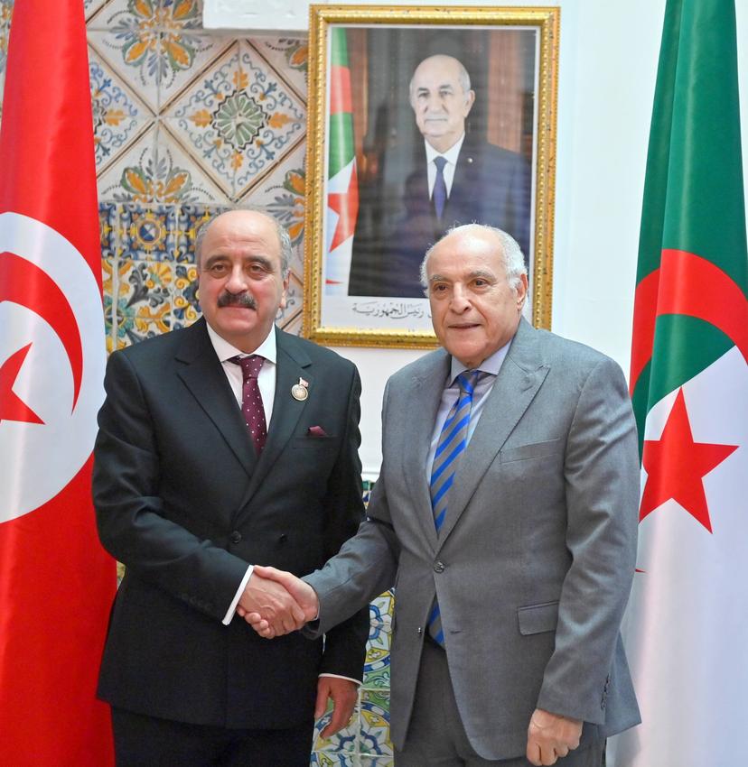 Mr Attaf holds talks with Tunisian counterpart