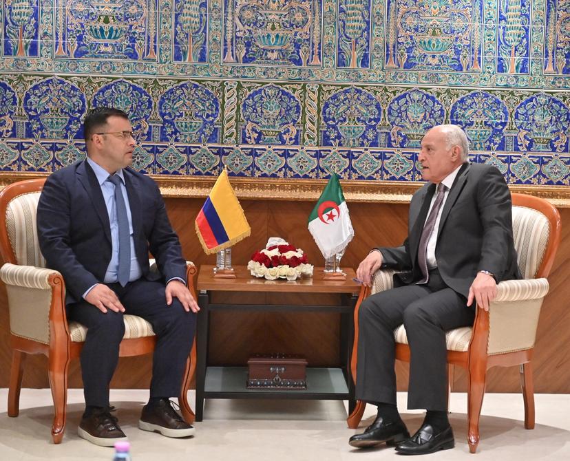 السيد عطاف يستقبل رئيس غرفة النواب الكولومبية