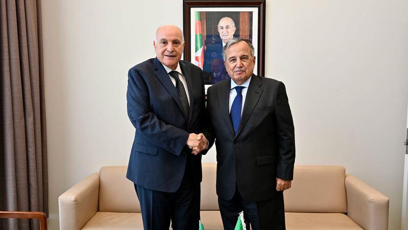 Mr. Attaf begins New York engagements with Arab League chief meeting