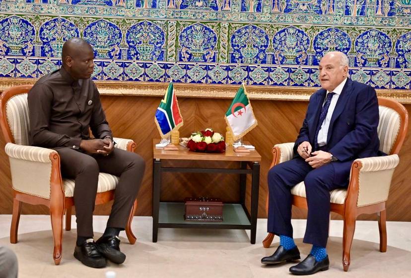 Mr. Attaf receives the Minister of International Relations and Cooperation of South Africa